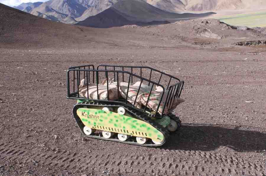 Krushna UGV with Weapon on desert - Club First Robotics